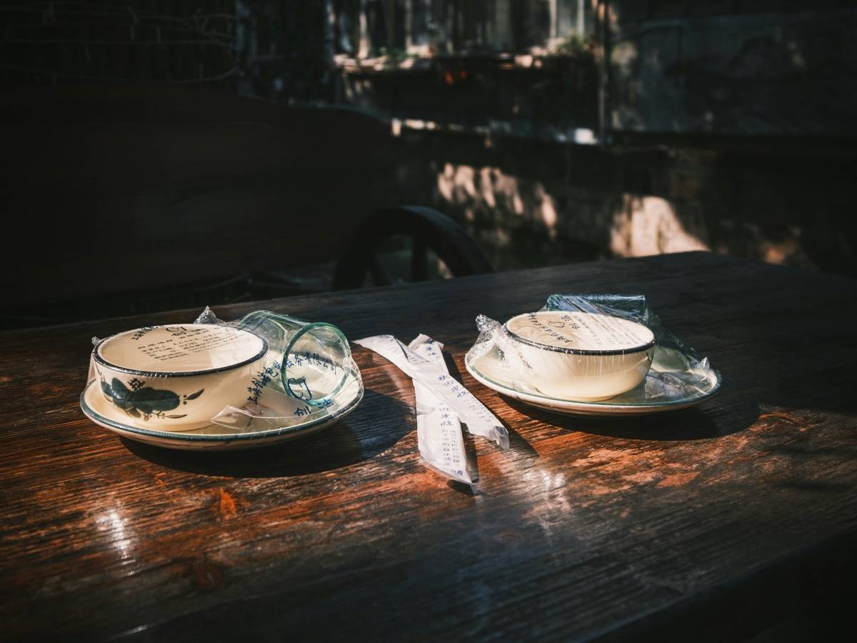 Shanghai · A pause for tea
